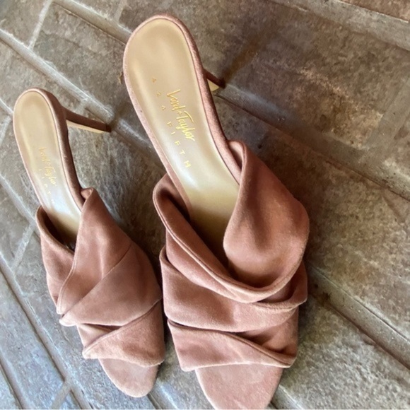 Lord & Taylor 424 Fifth Gala Slip on Heel 6.5 Pink - Picture 3 of 7